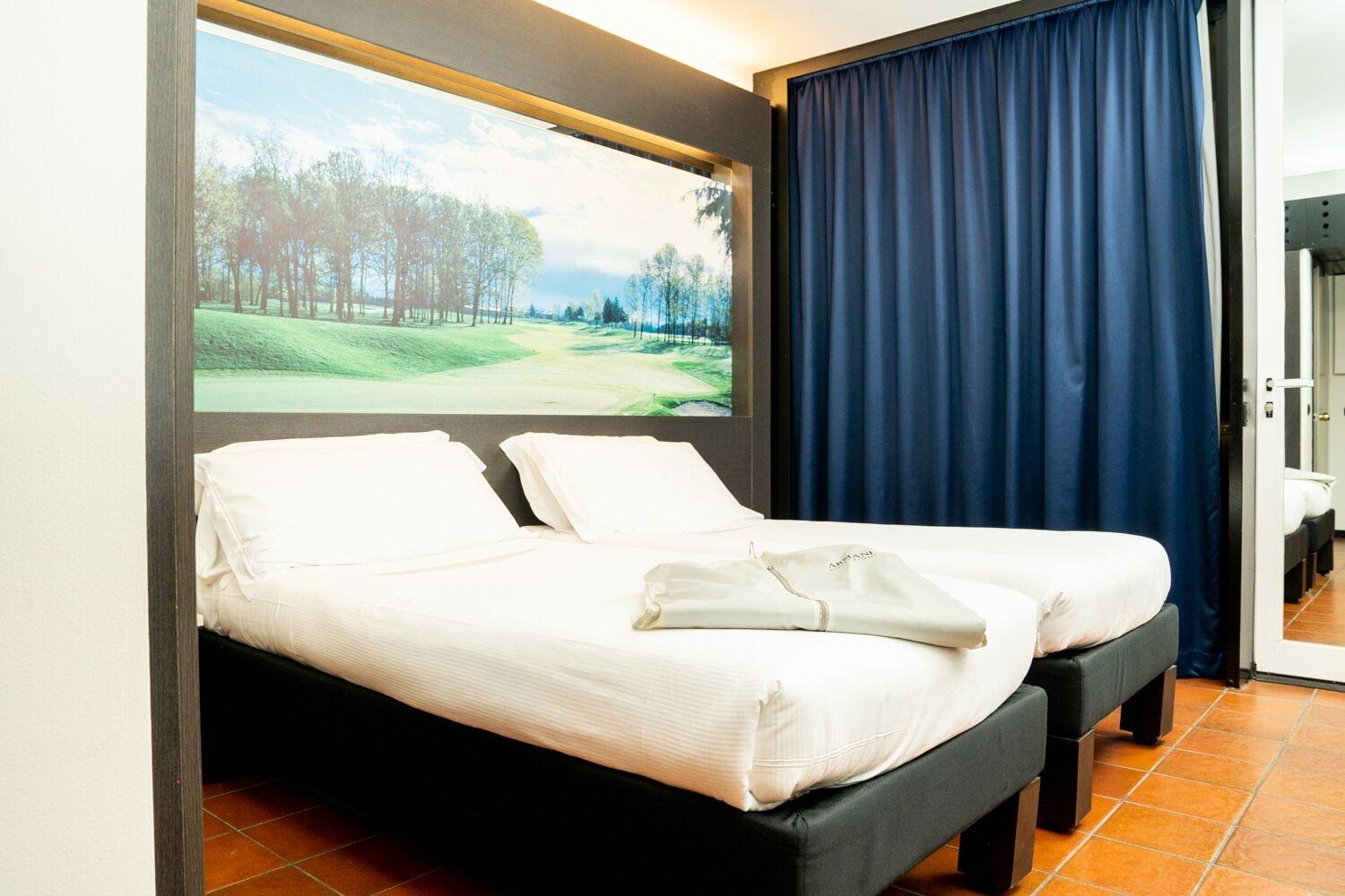 Hotel Pineta Busto Arsizio Kültér fotó