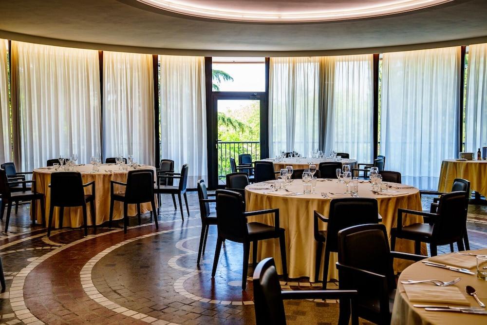 Hotel Pineta Busto Arsizio Kültér fotó
